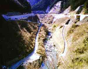 浦山ダムの上流